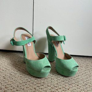 Steve Madden Jillyy Platform Heel Sandal - Mint Green - Never Worn